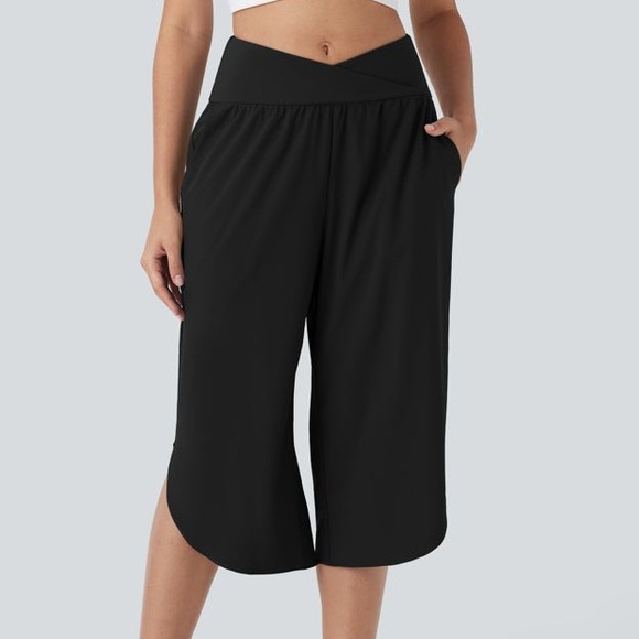 Halara Breezeful Black High Waisted Crossover Split Leg Quick Dry Capri XL - Picture 1 of 9